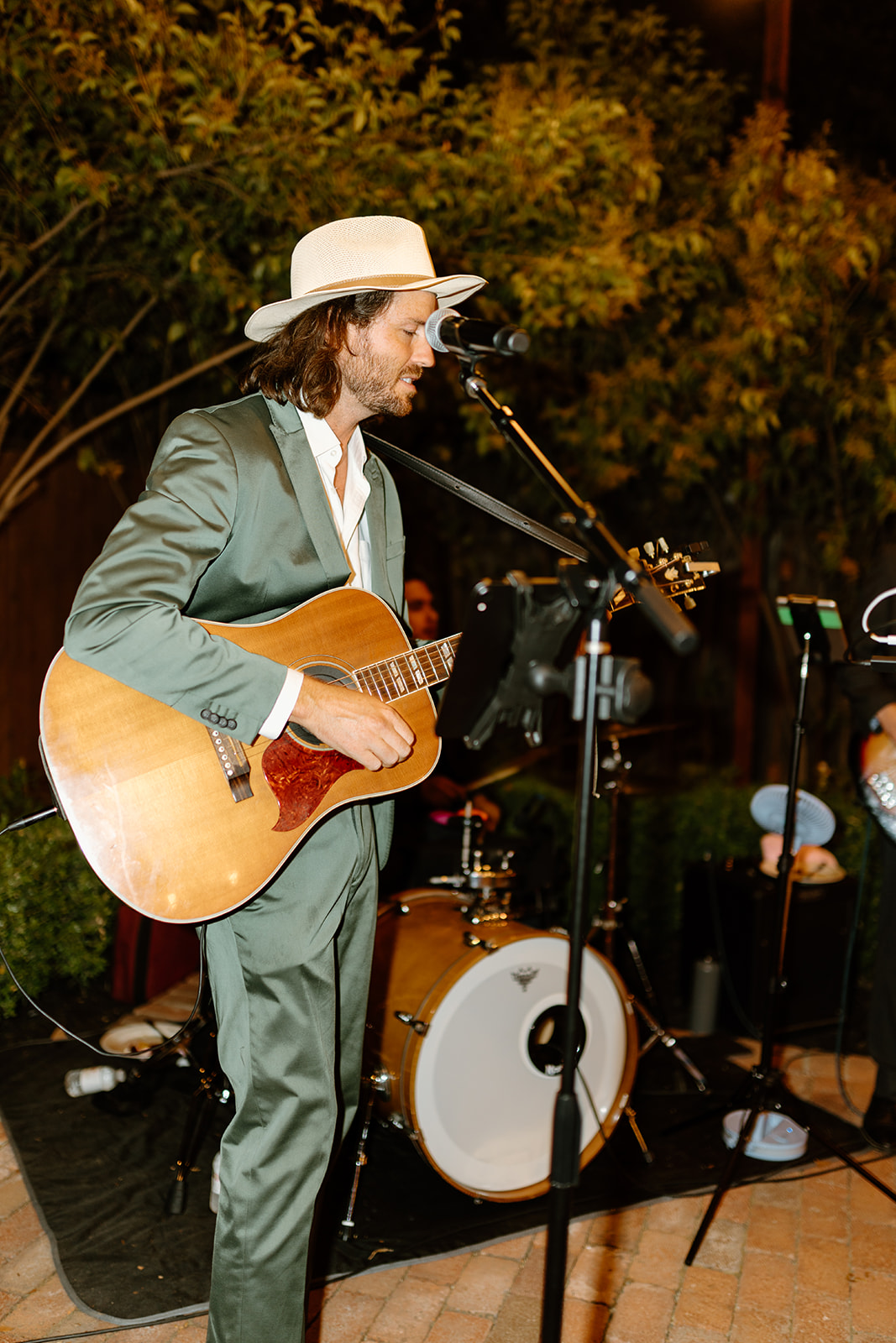 live band performs at 1880 Union Hotel in Los Alamos, Ca photography by Cobblestone