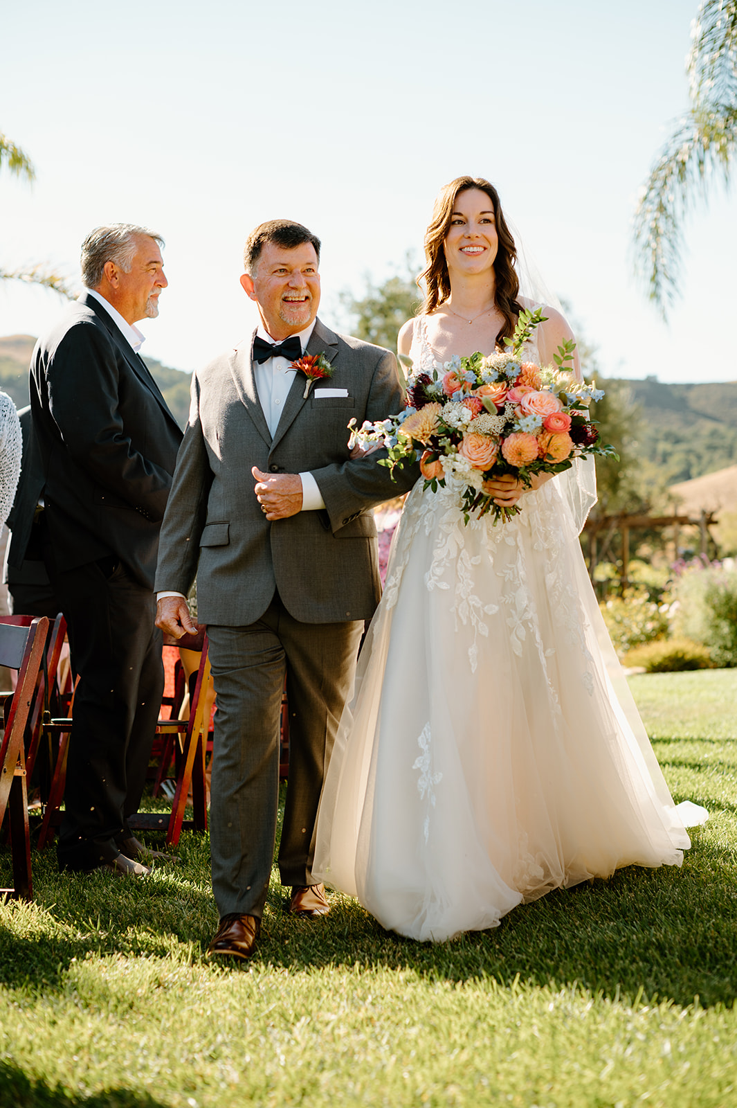 Bride walks down the isle at Higuera Ranch, San Luis Obispo CA, photography by Cobblestone