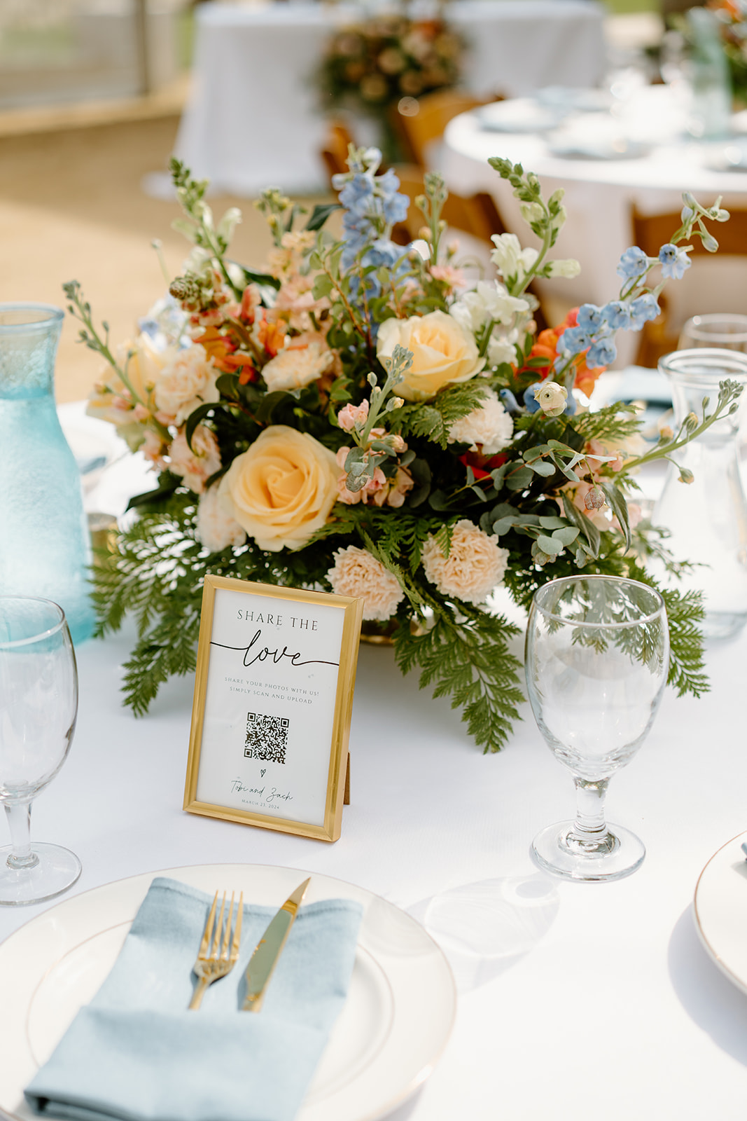 Table details with florals and plates at wedding in San Luis Obispo CA, photography by Cobblestone