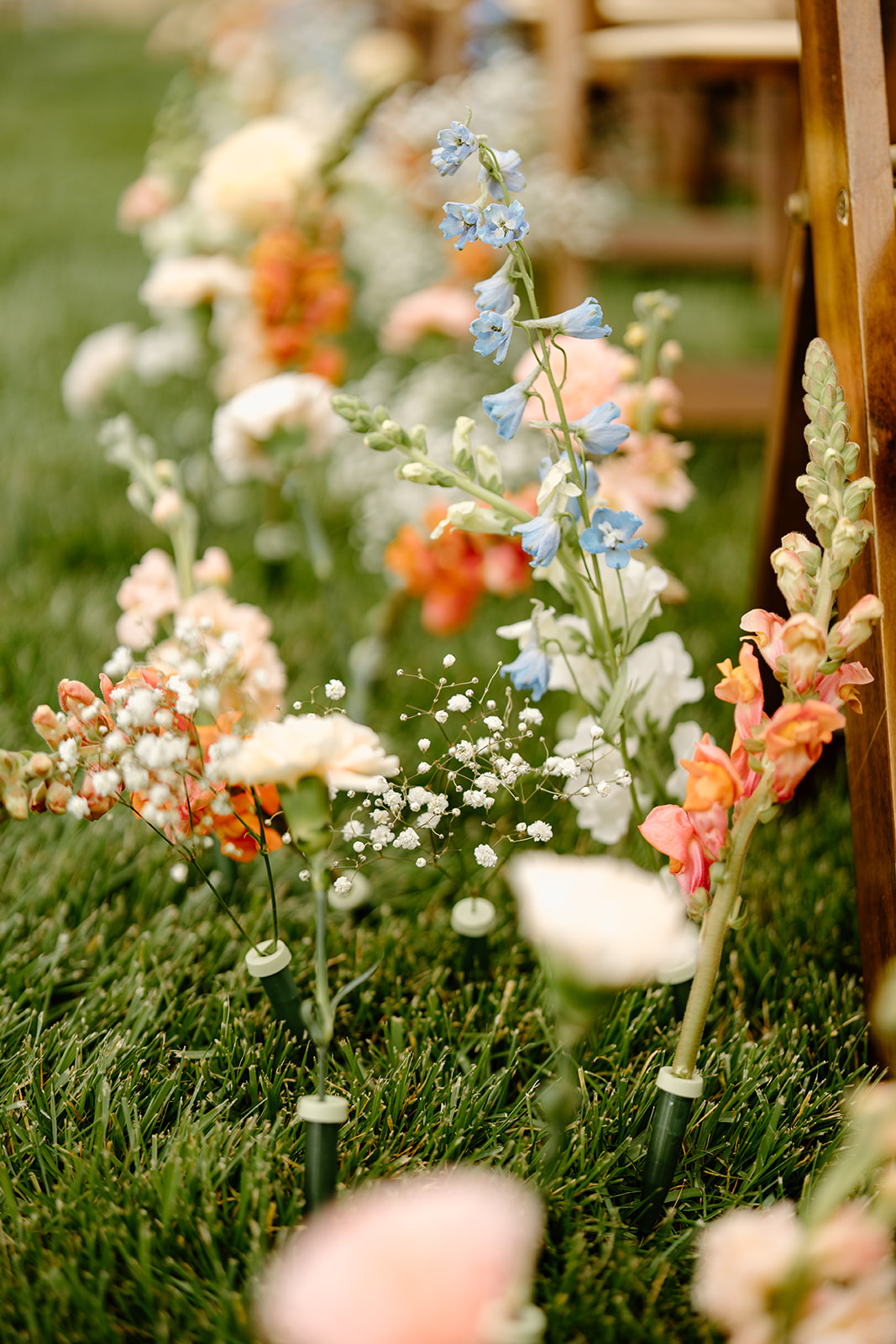wedding florals in isle in San Luis Obispo CA, photography by Cobblestone