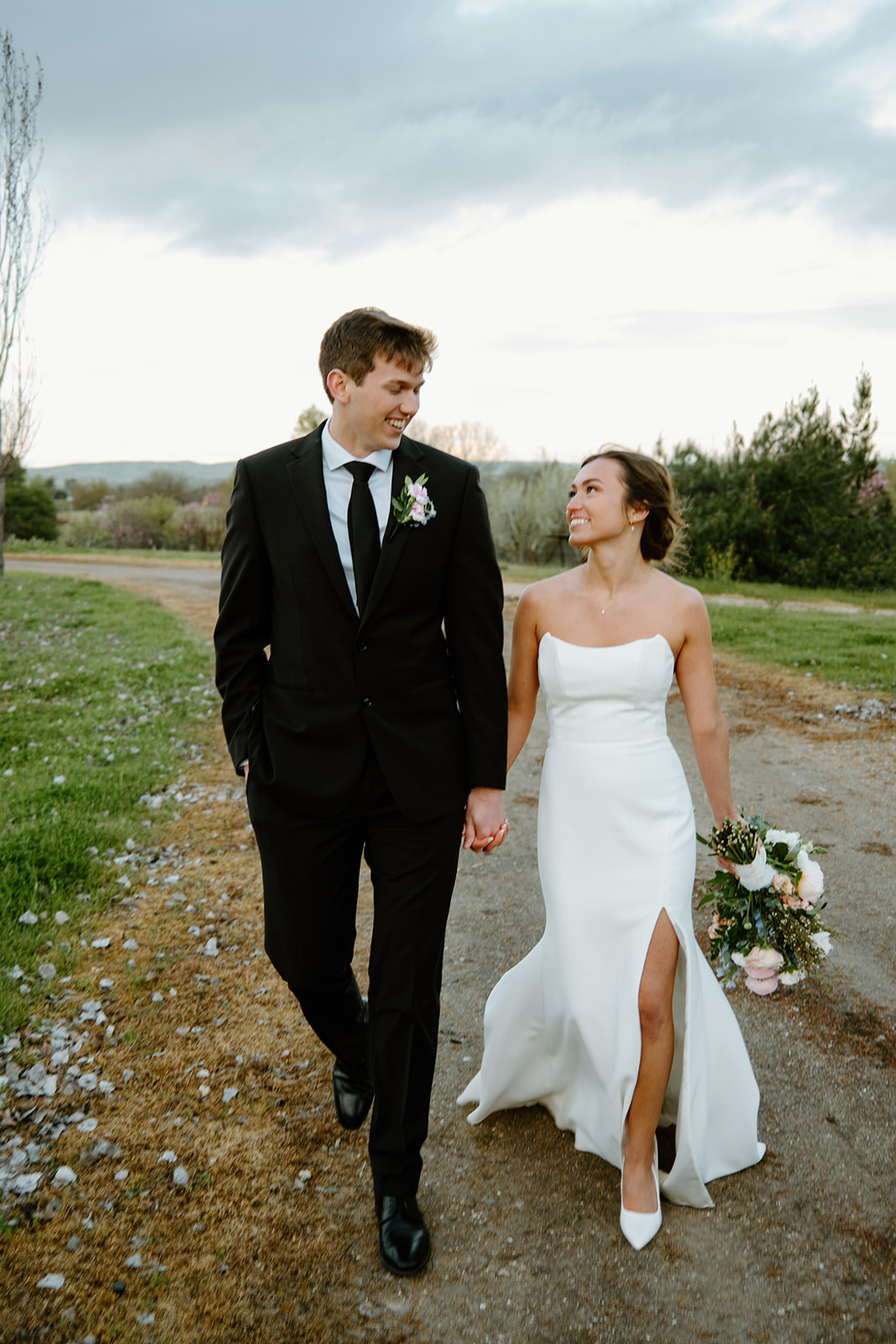bride and groom photos after wedding in San Luis Obispo CA, photography by Cobblestone