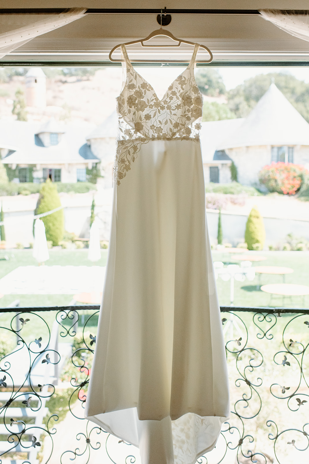 wedding dress San Luis Obispo CA, photography by Cobblestone